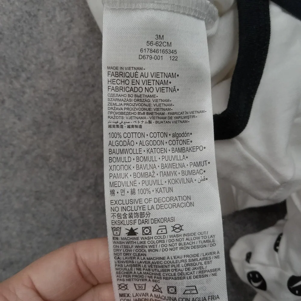 Nike Romper Baby 3M White Black Swoosh‎ Footed Long Sleeve One-piece Snap Front